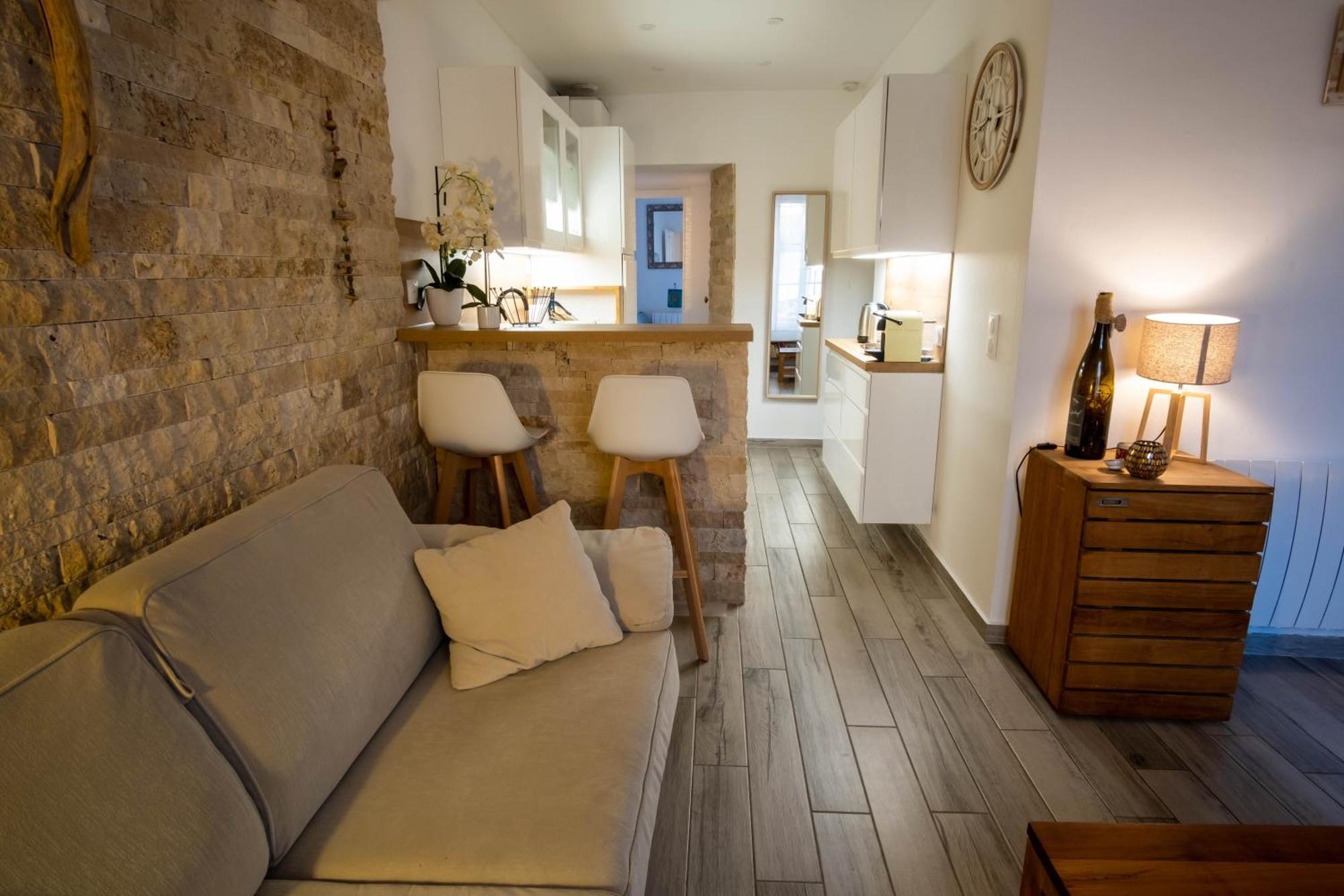 Tres Cosy Avec Cour Cannes