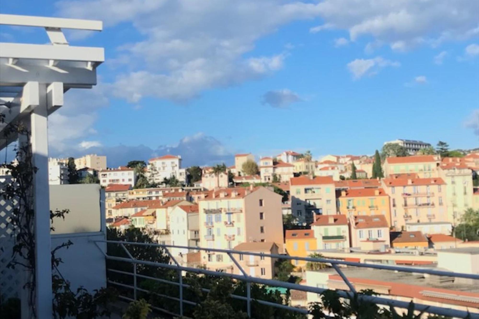 Apartment Rooftop With Sea View