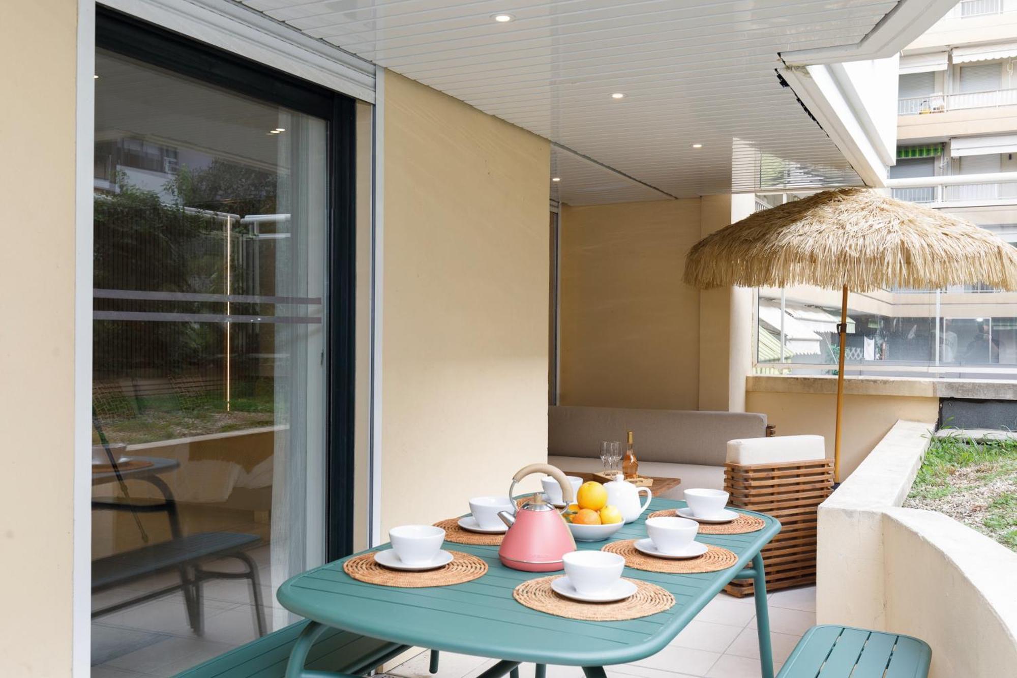 Cote Croisette Luxe - 2bdr 2 Bthr 2 Toilets - Terrace, Ac, Parking & Lift Apartment Cannes