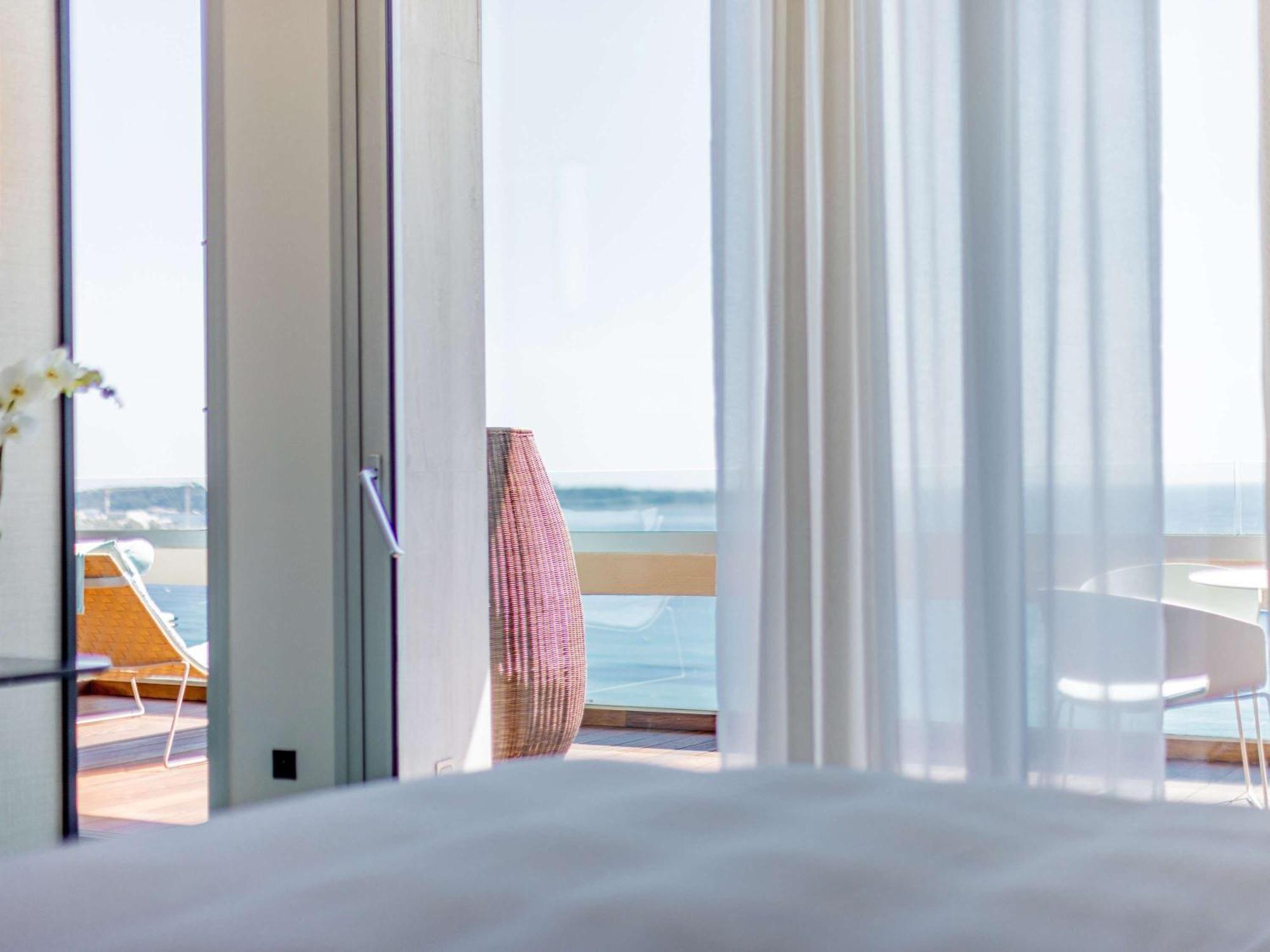 Mondrian Hotel