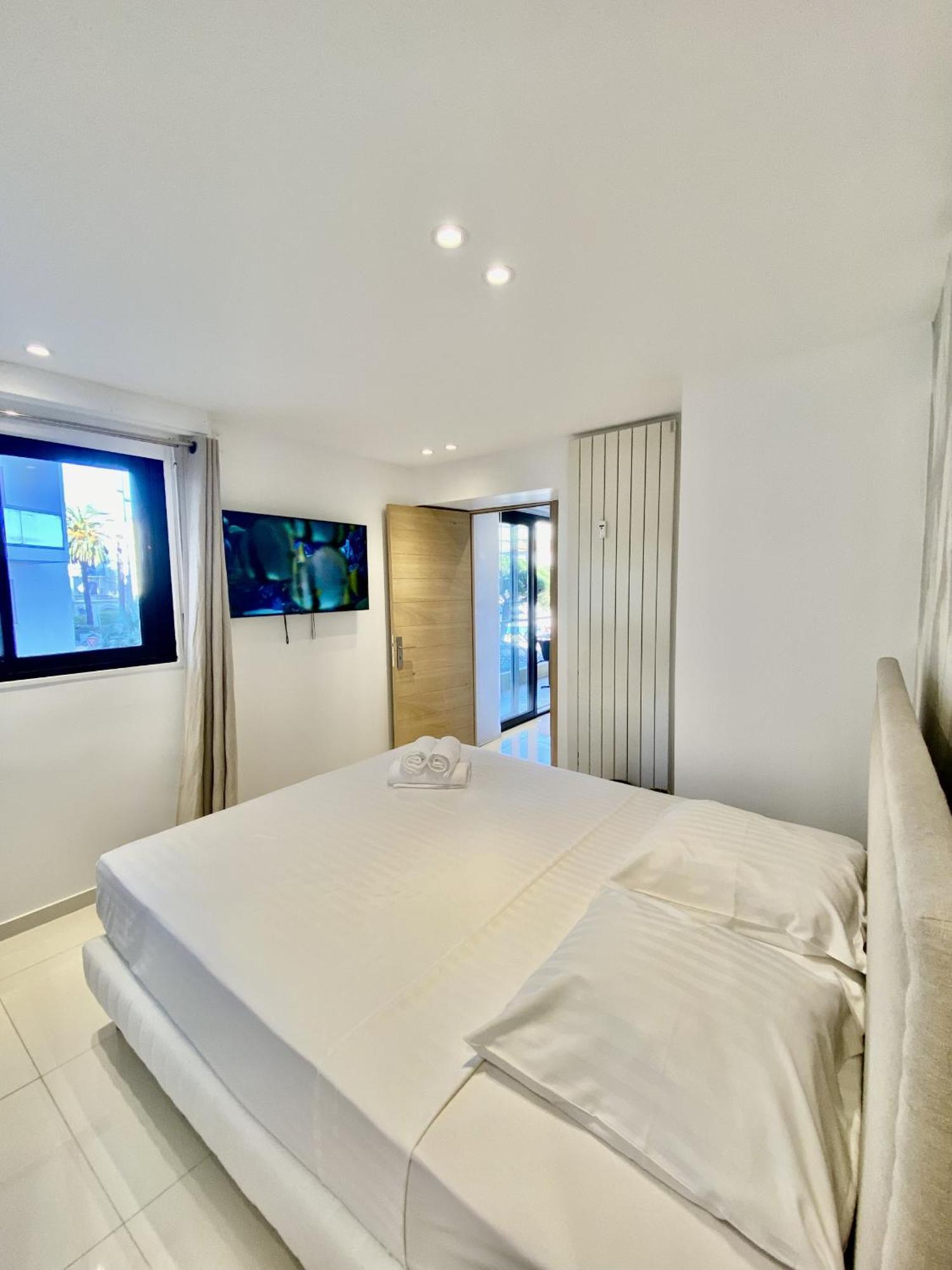 Proche Sc Mach Apartment *