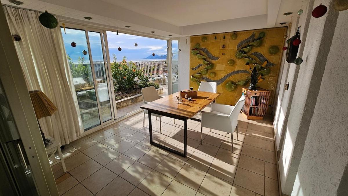 Apartment 123 M2 Sea View *