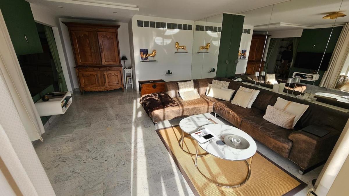123 M2 Sea View