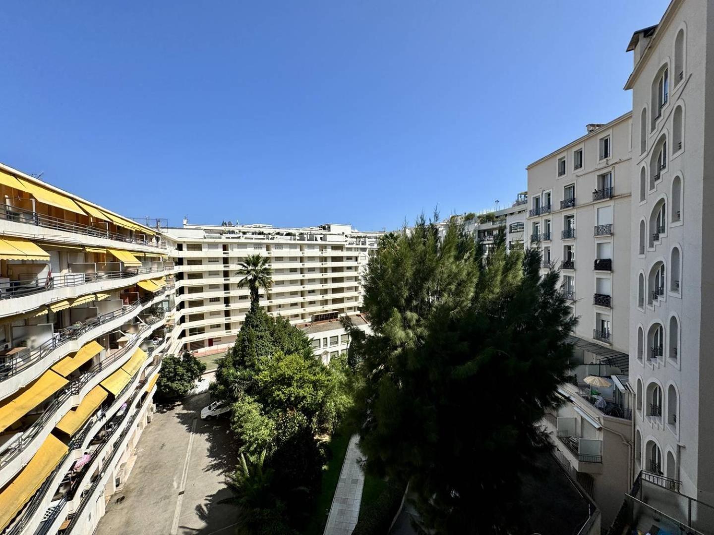 Apartment La Croisette - Joli Au Calme Cote Jardin
