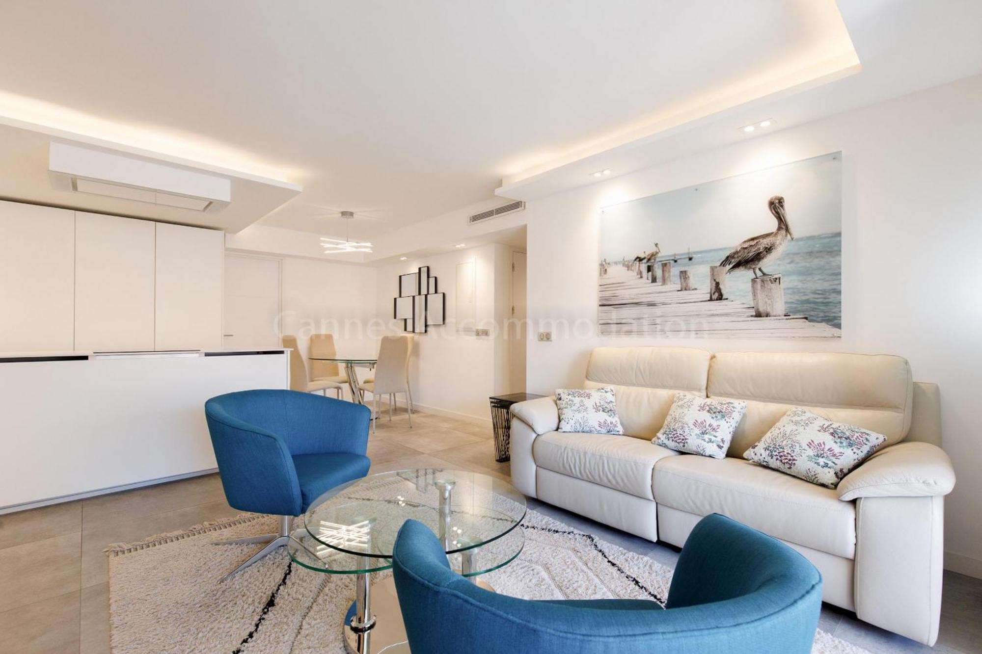 Blue Bay Apartment *