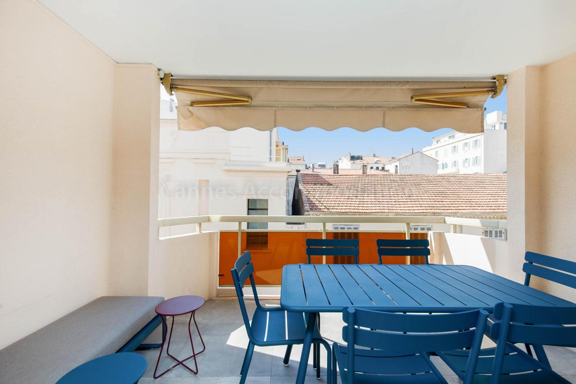 Blue Bay * Cannes