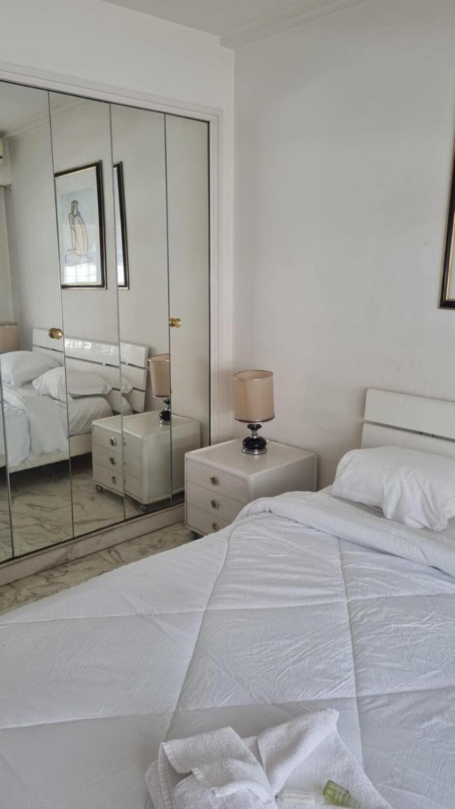 Apartment 2 Bedroom Martinez Side