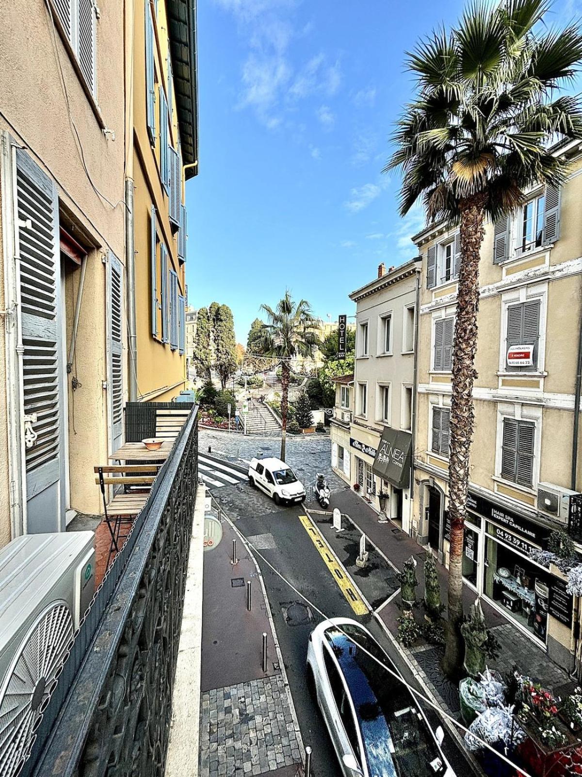 Apartment 2 Bedroom - 19jdr2
