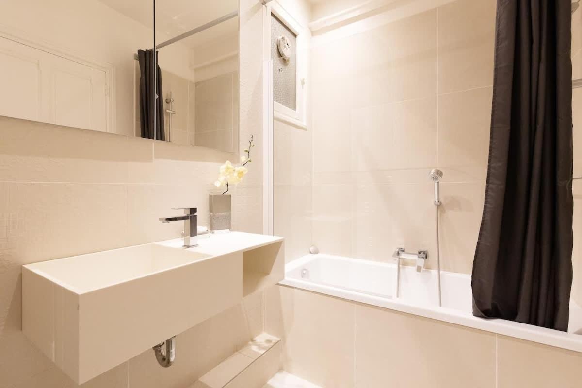 Palais Area 4 Beds - 4 Baths Cannes