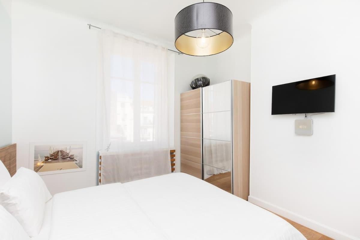 Palais Area 4 Beds - 4 Baths