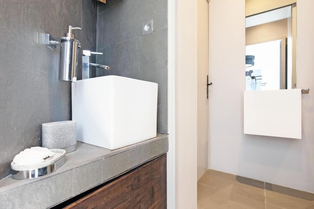 Palais Area 4 Beds - 4 Baths Cannes