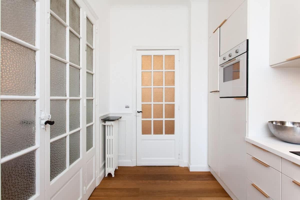 Palais Area 4 Beds - 4 Baths *