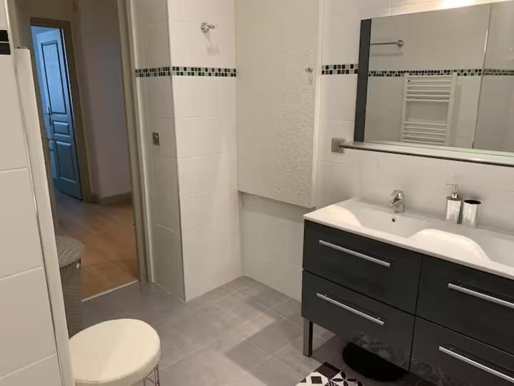 3p Centre Location Apartment Cannes
