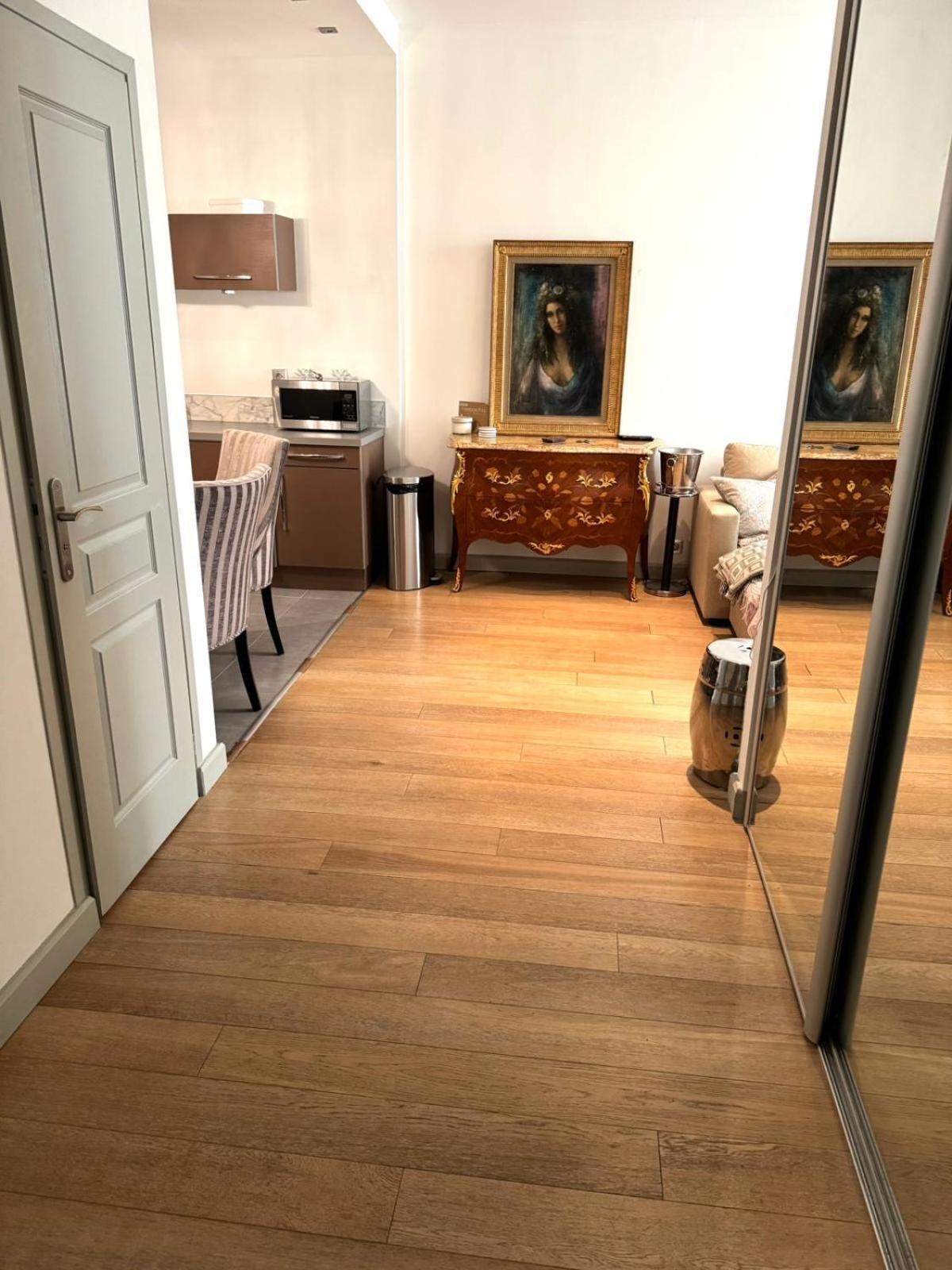 3p Centre Location Apartment *