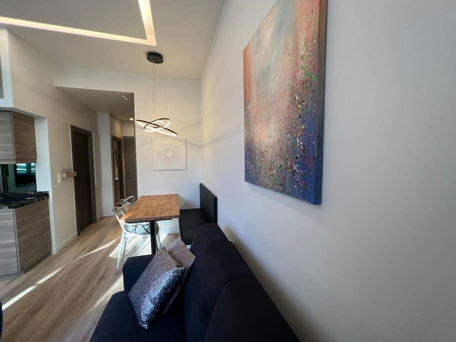 Riviera Sky, Design Centre Croisette Apartment
