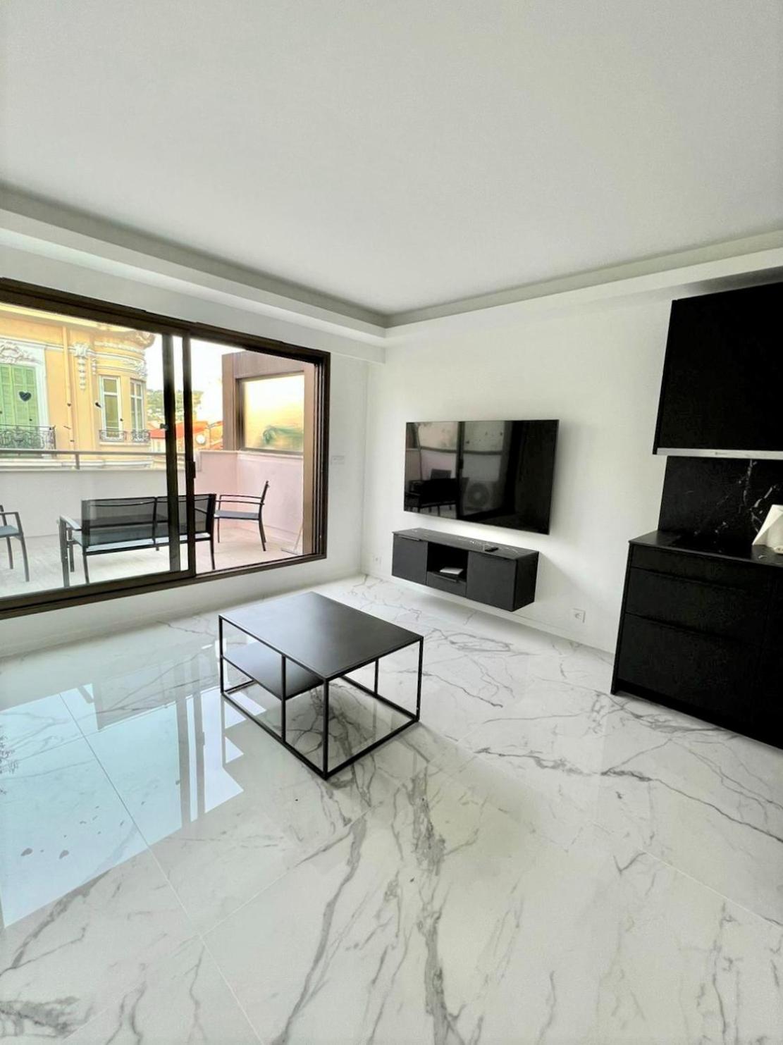 Agence Aici - Gray D'albion Apartment