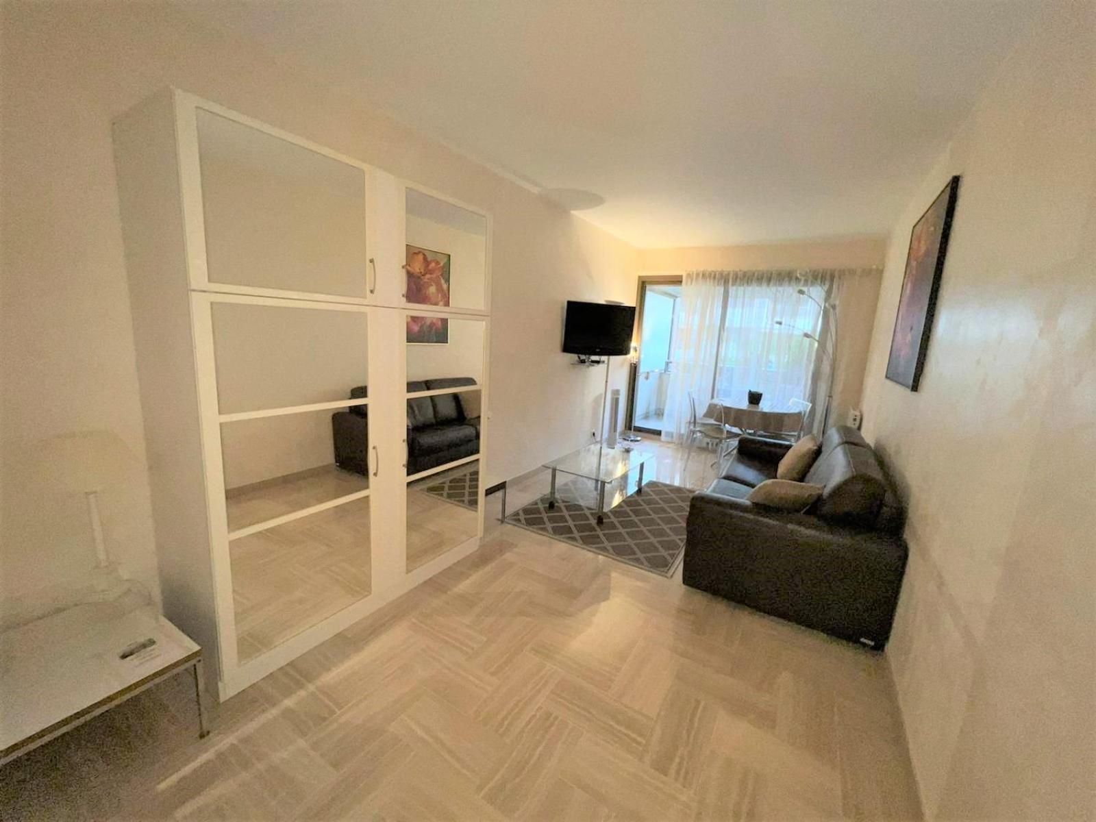 Apartment Agence Aici - Gray D'albion Cannes