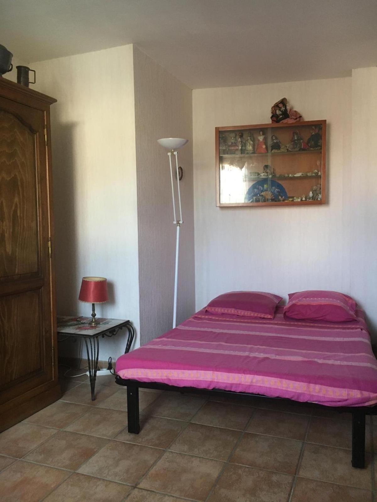 Holiday home Agreable Maison De Au Calme Avec Garage
