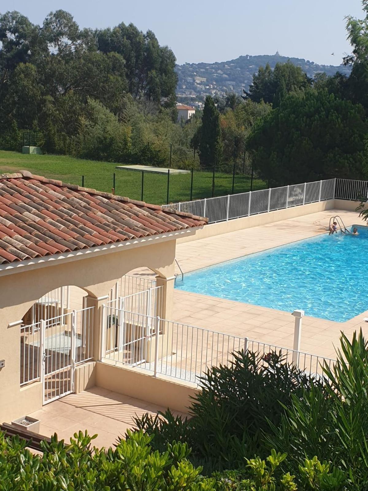 Apartment Duplex 6 Personnes Grand Parc Cannes