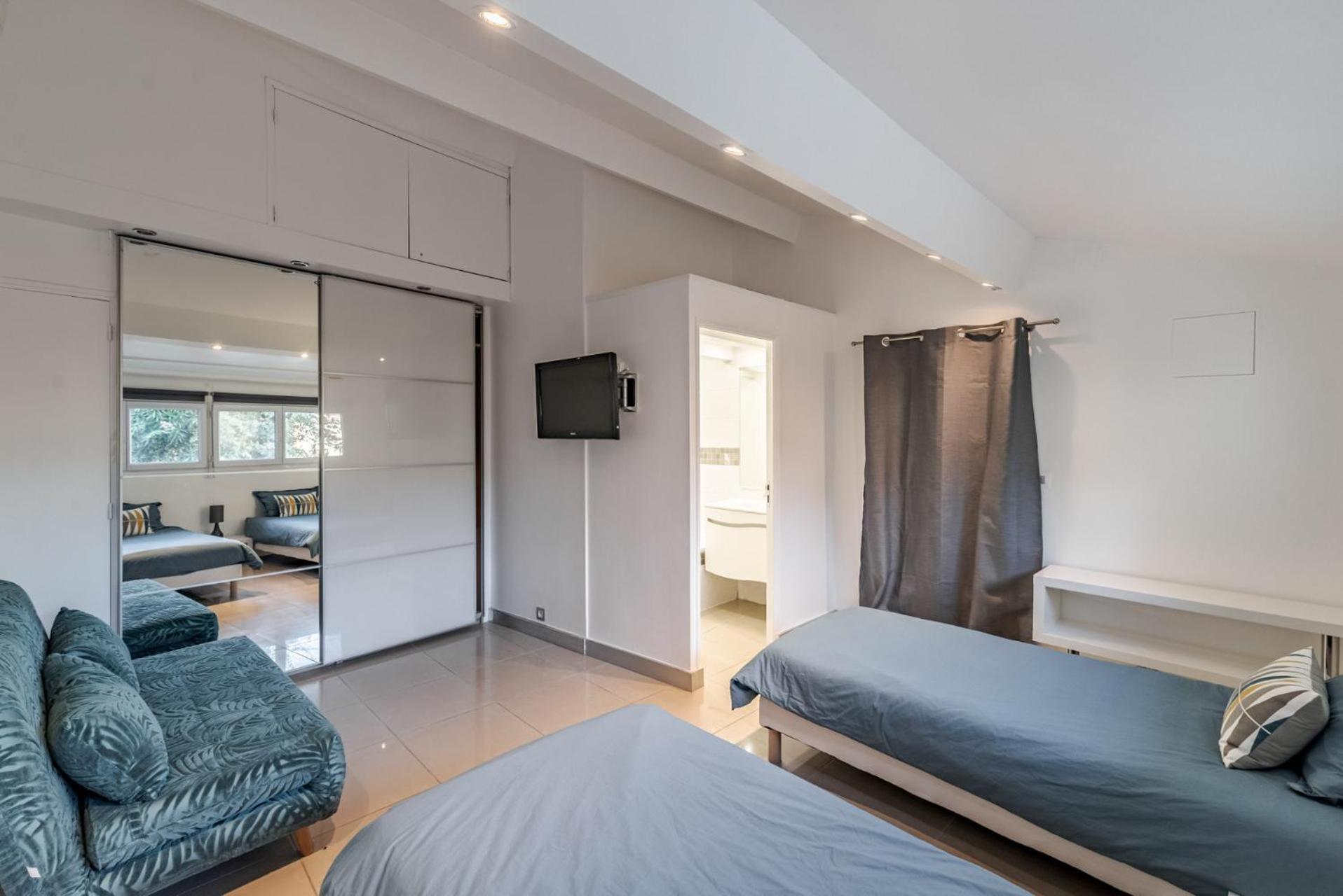 Valentine By Terry's Homes Pousada