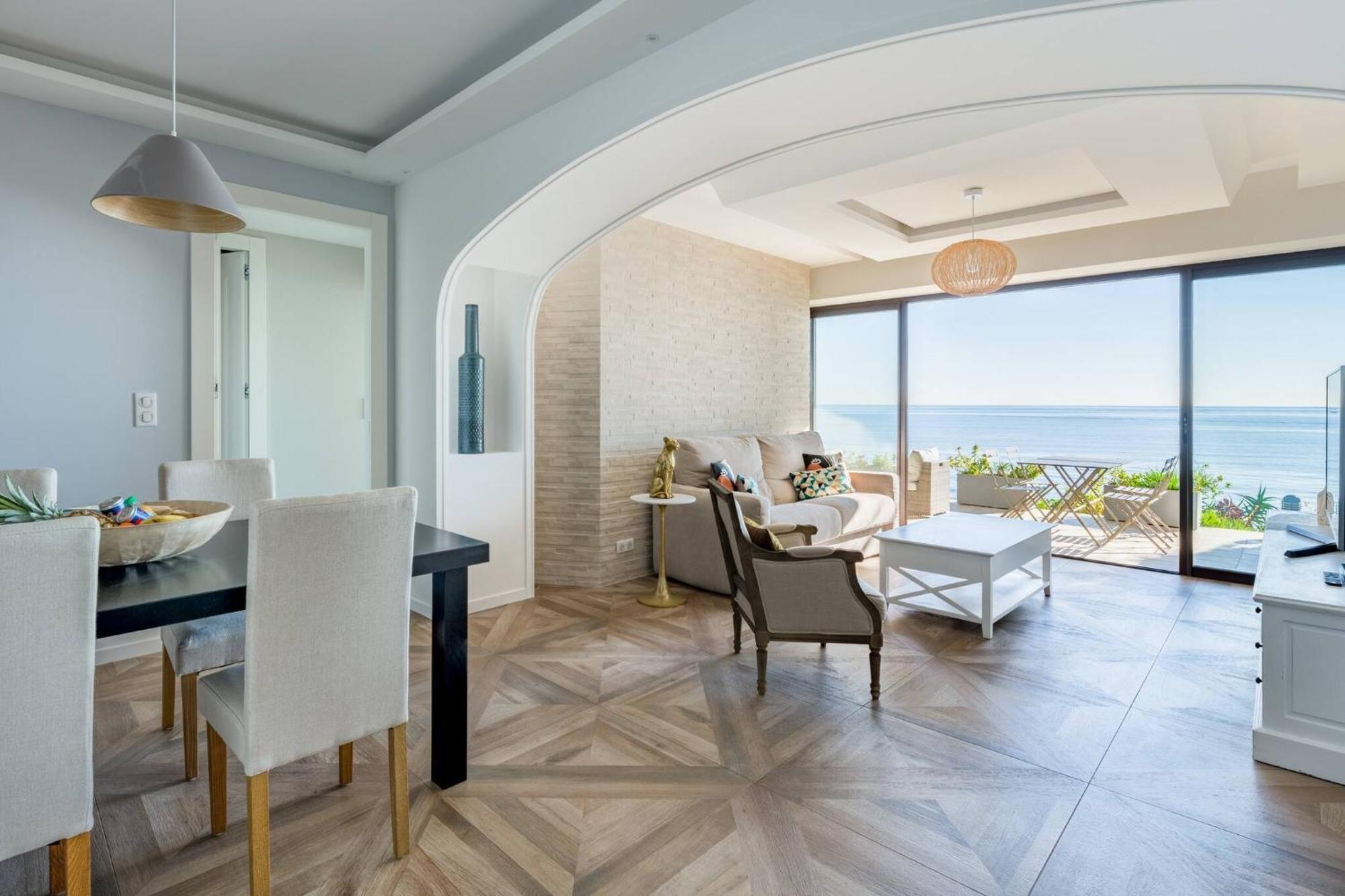 Adriana By Terry's Homes Waterfront Seaview Appartement