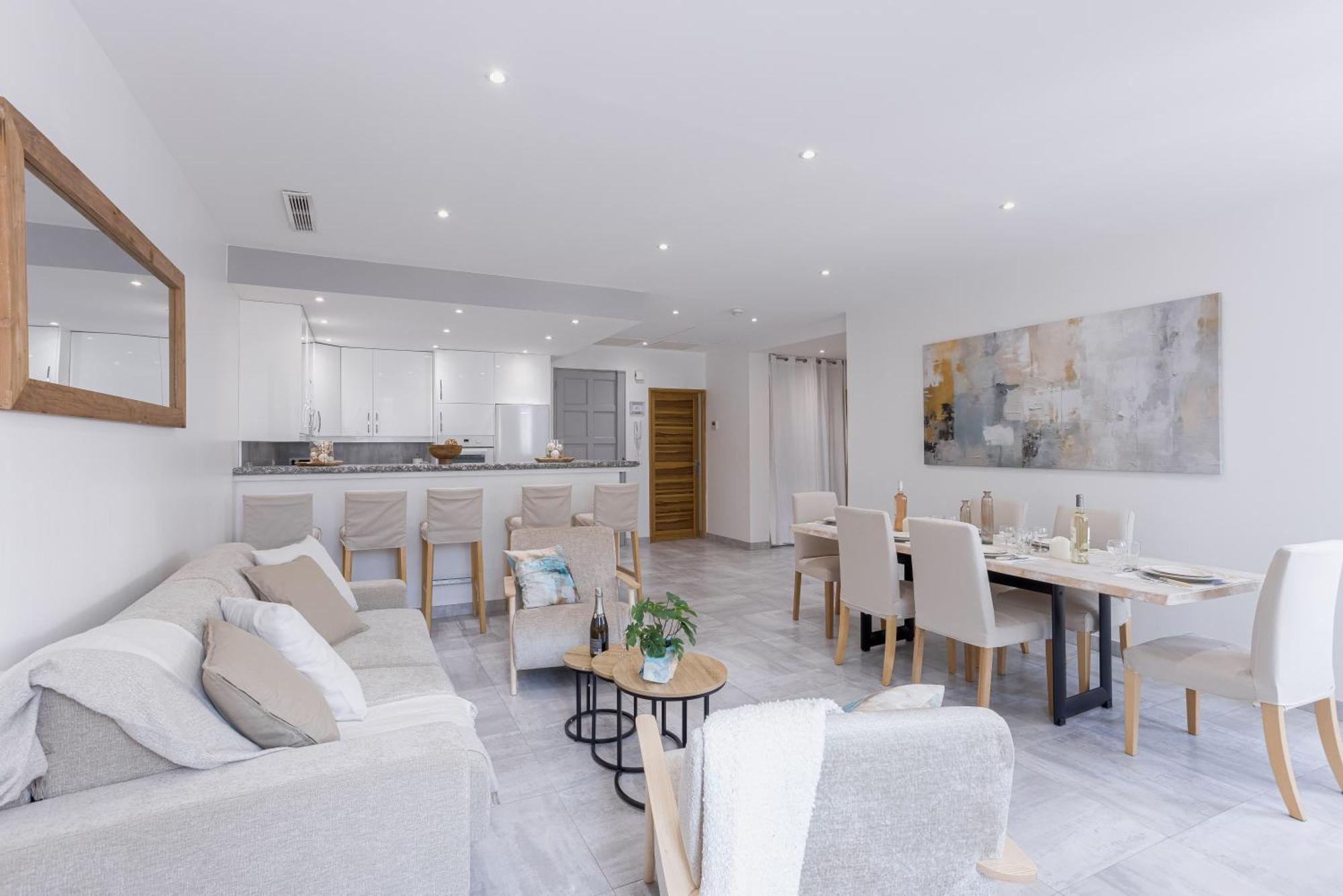 Apartment 38 Meynadier 4p By Halldis *