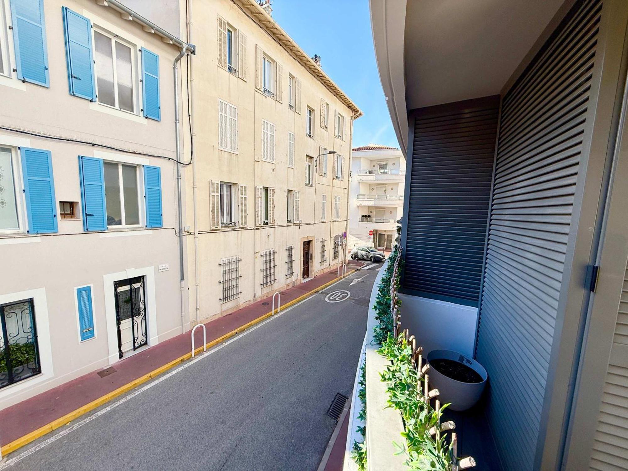 A011-superbe Avec Terrasse Sauna Jacuzzi Cannes