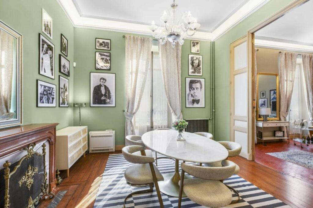 Festival Guest house *