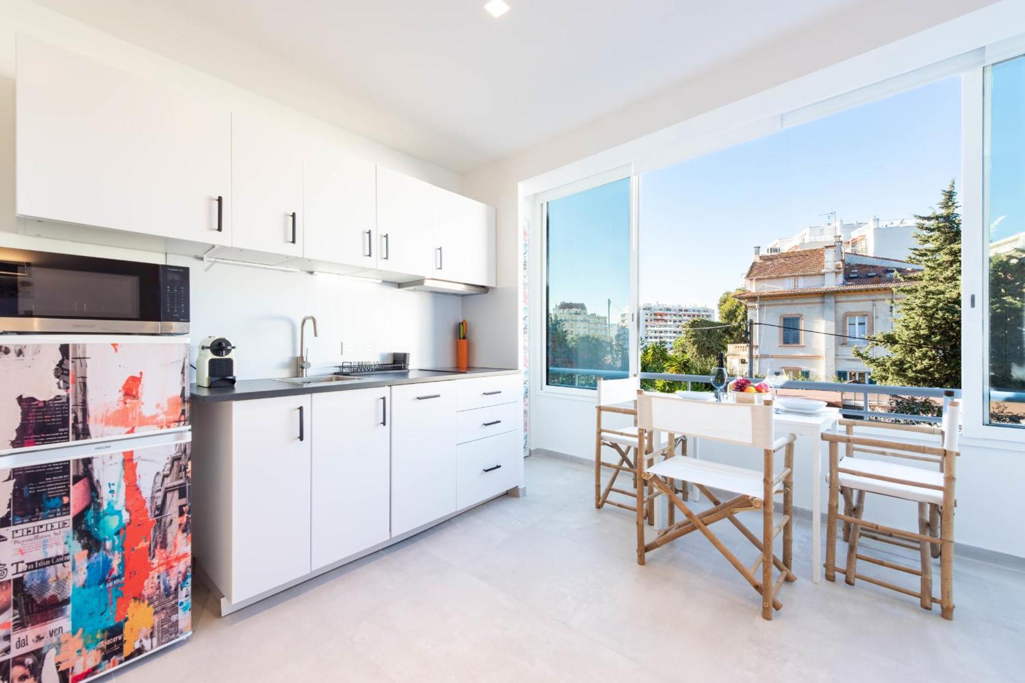 1-br Quiet Area Near Center Cannes