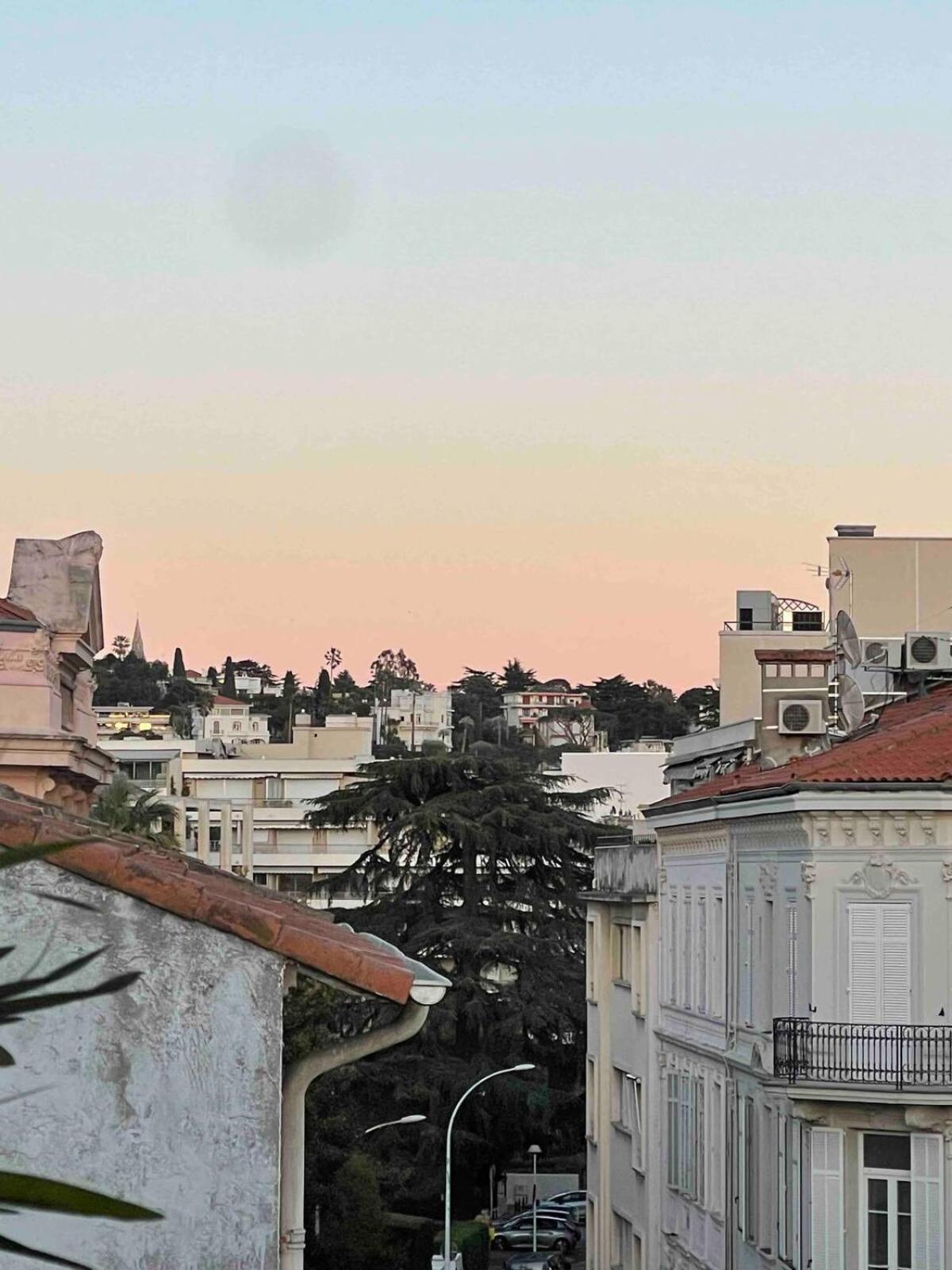 Luxury - Carre D'or - 2 Beds Apartment *