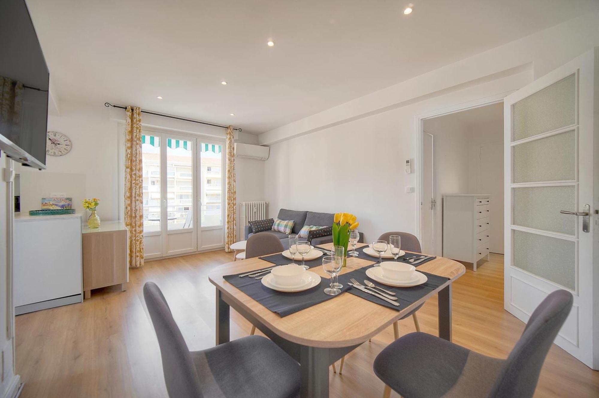 Immogroom - Bright And Modern With A-c Apartment *