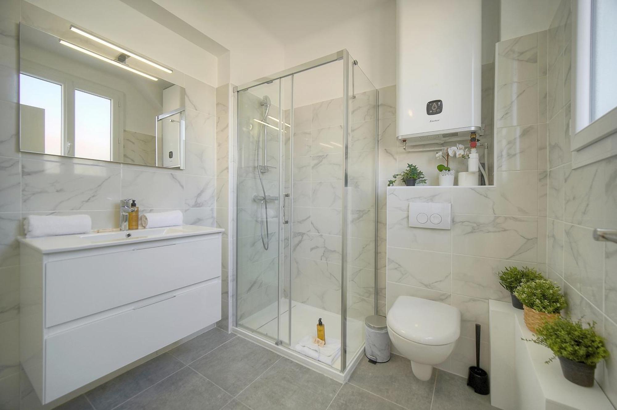 Apartment Immogroom - Bright And Modern With A-c Cannes