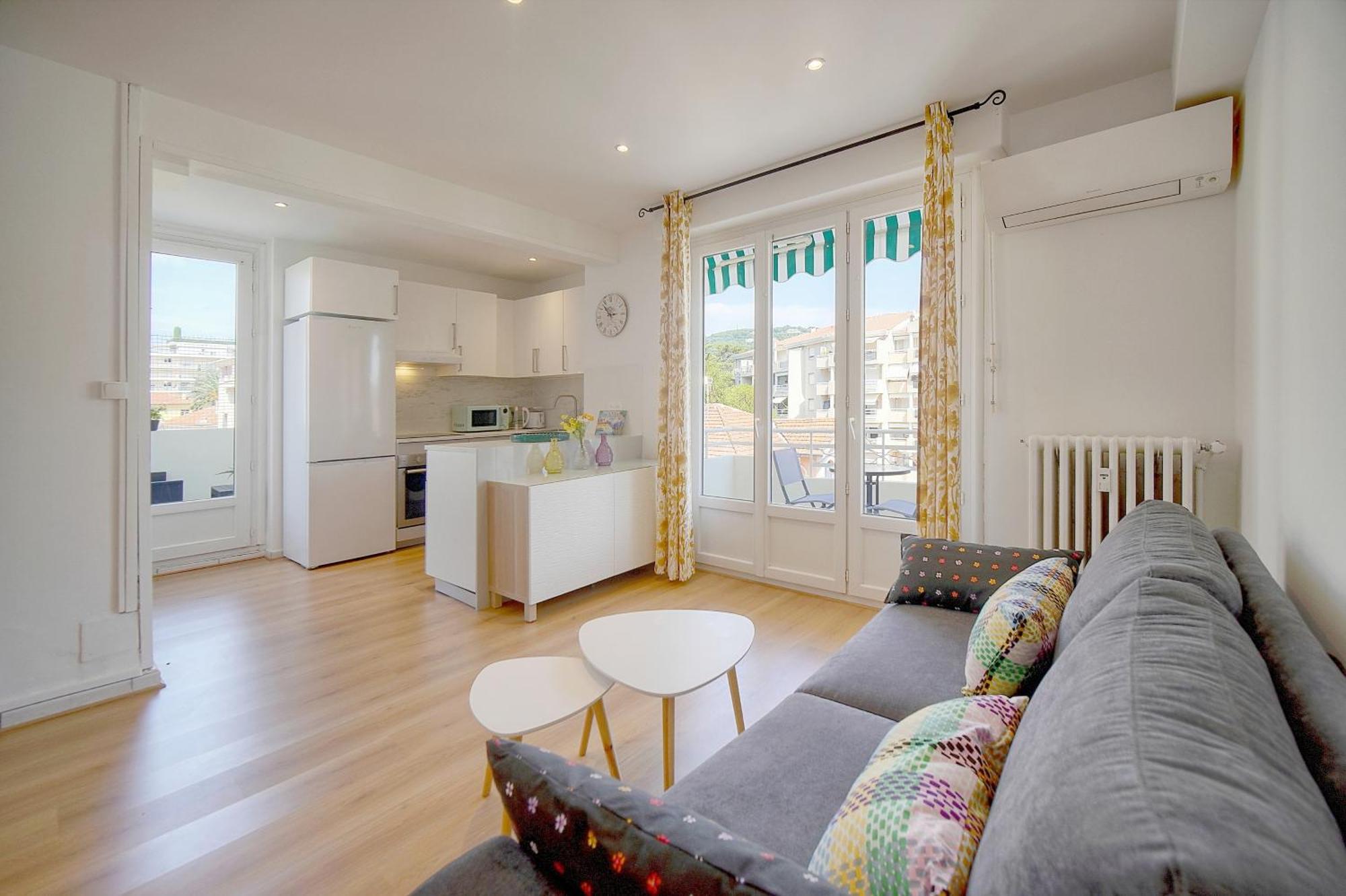 Immogroom - Bright And Modern With A-c Apartment *