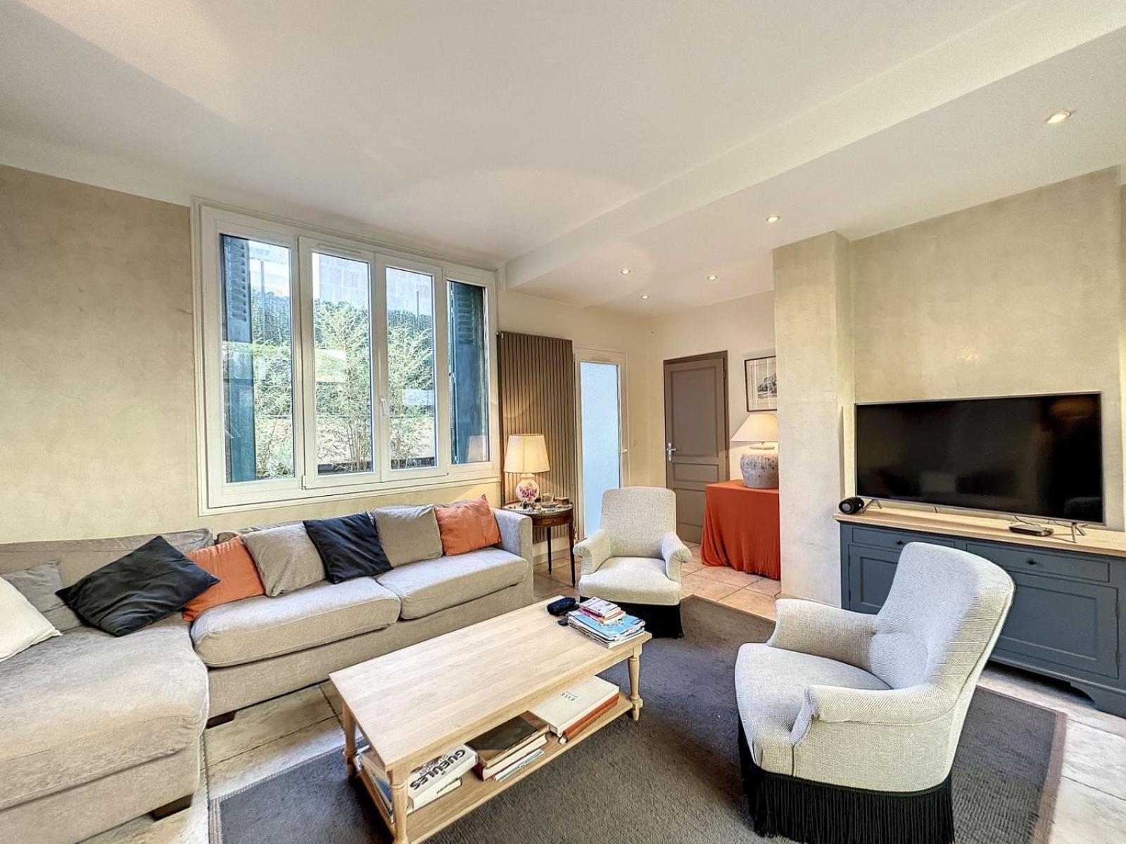 3-bedroom House With Terrace 5 Minutes Walking From La Croisette Chalet *
