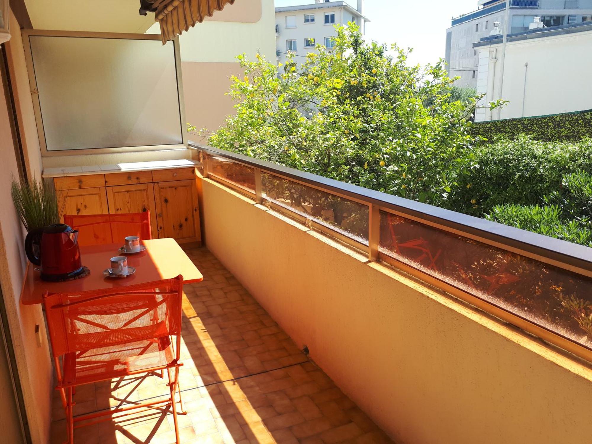 Apartment Joli