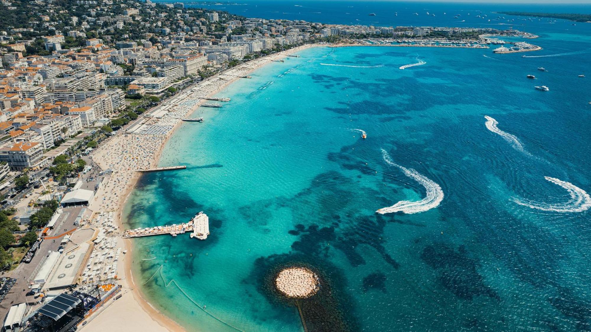 Cornut 4a * Cannes