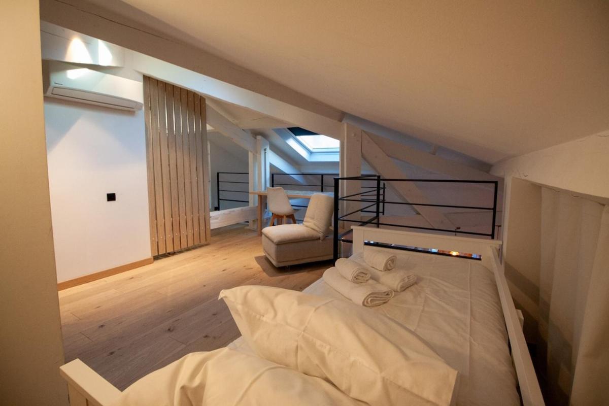 Appartement Stylish & Spacious 2-bed Duplex In *