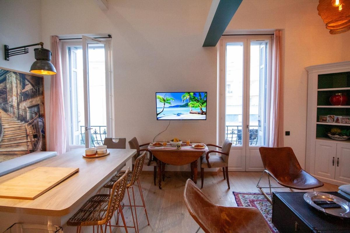 Appartement Stylish & Spacious 2-bed Duplex In *