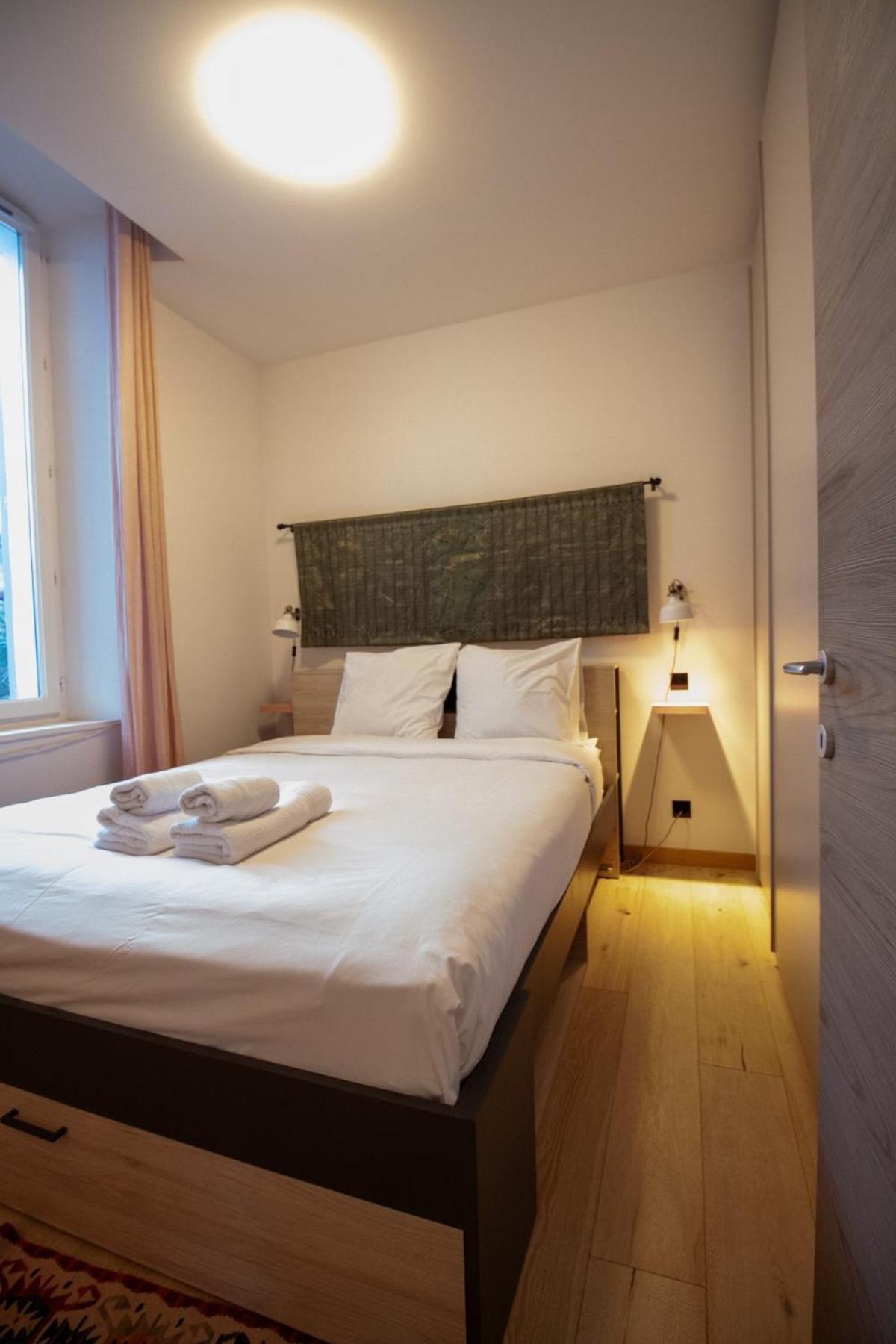 Stylish & Spacious 2-bed Duplex In Appartement *