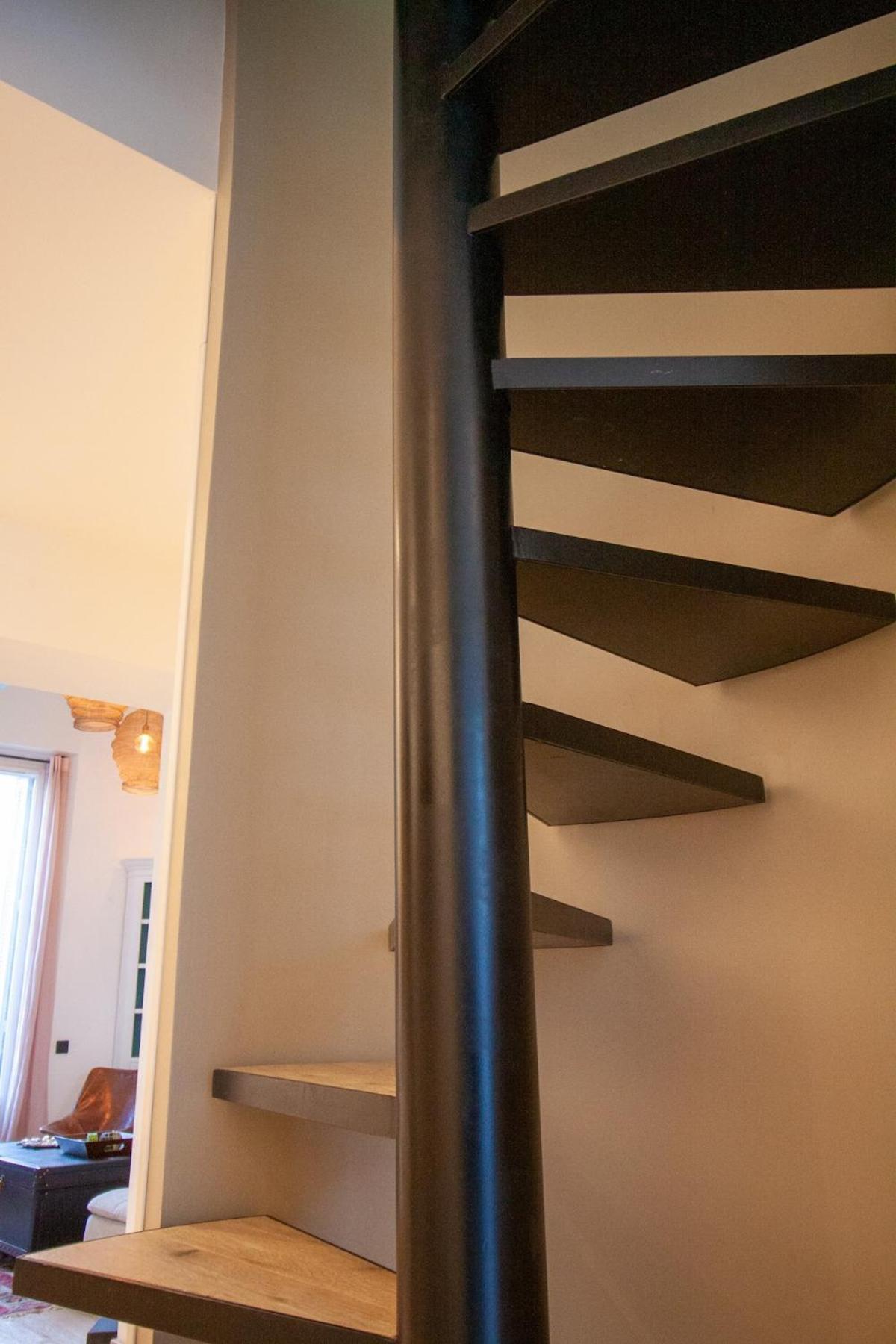 Stylish & Spacious 2-bed Duplex In Appartement *