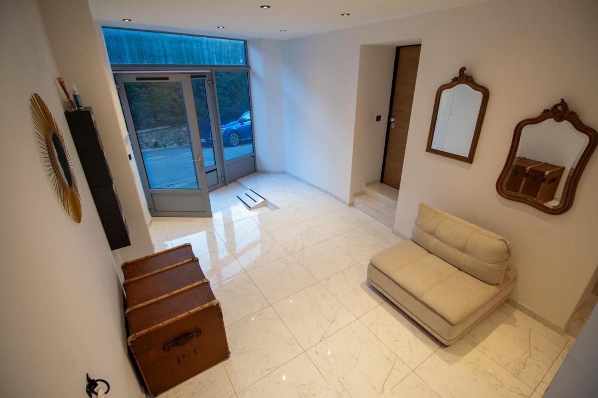 Appartement Stylish & Spacious 2-bed Duplex In *