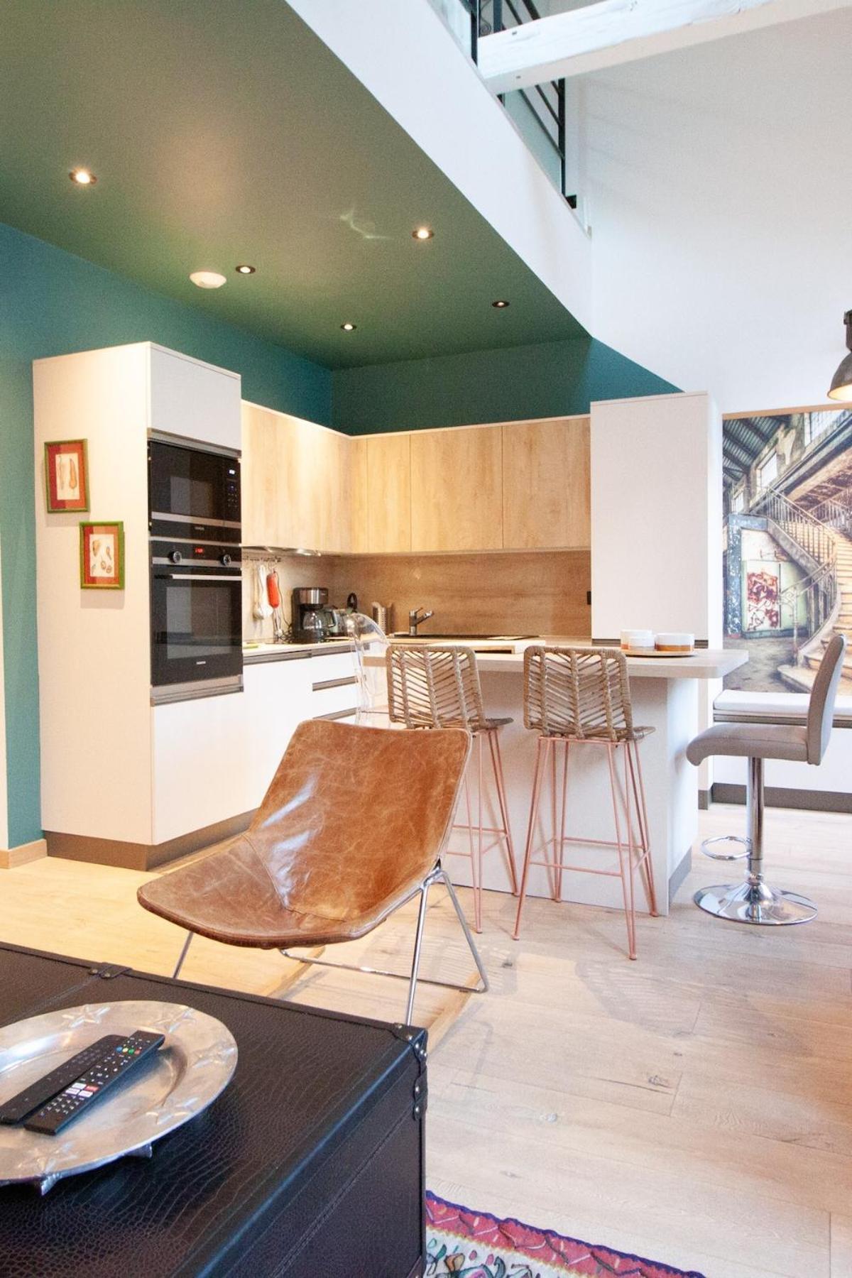 Stylish & Spacious 2-bed Duplex In Appartement