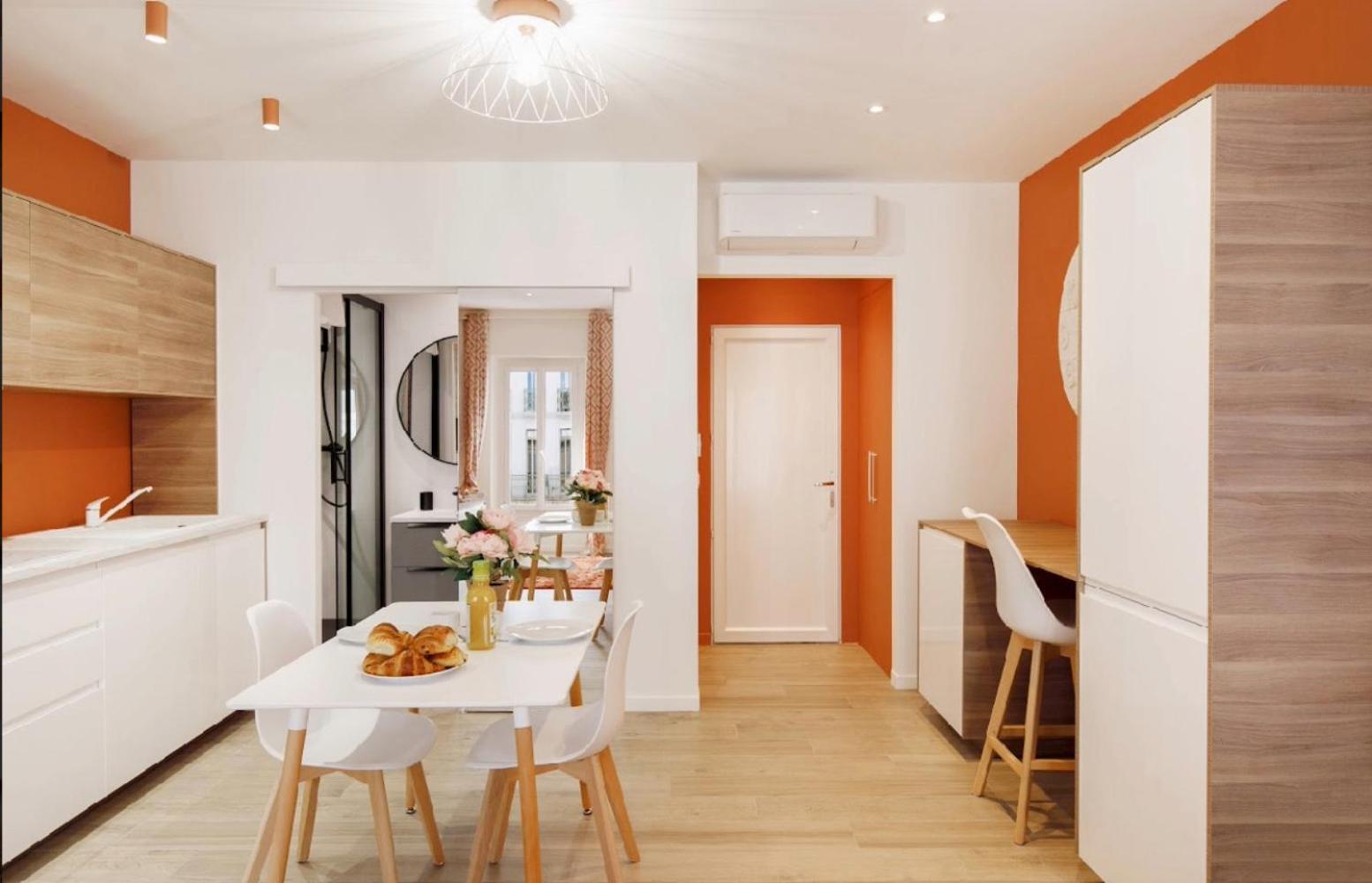 Apartment Orange, Hypercentre A 2minutes Du Palais Des Congres