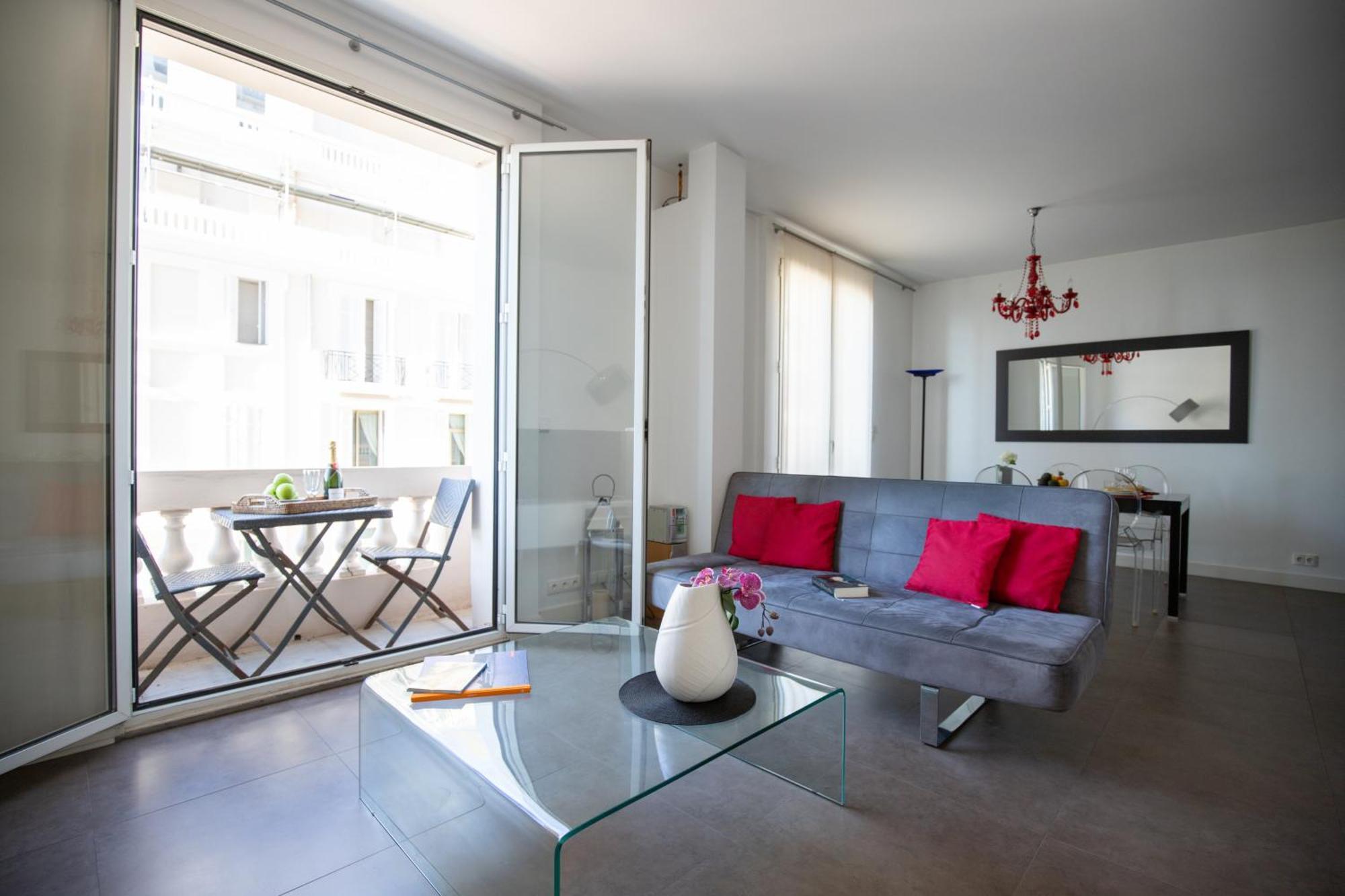 Palais Miramar With Sea View On La Croisette Apartment Cannes