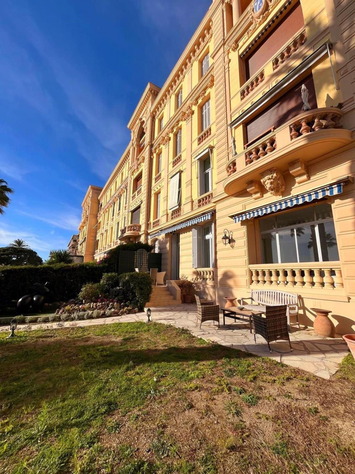 4 Couchages Vue Parc Continental Cannes