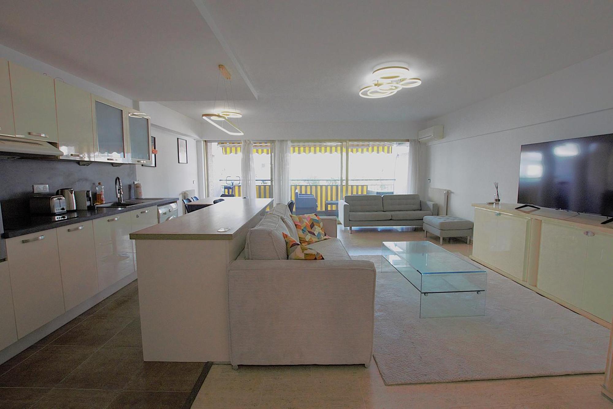 Palm - Fully Fitted - 2 Bedrooms Cannes