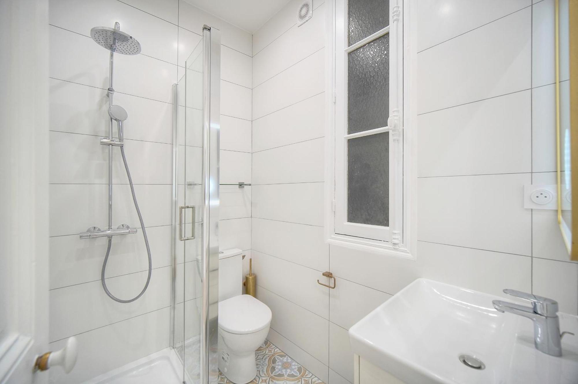 Exceptionnel 4 Pieces Balcon Carre D Or A3b129 * Cannes