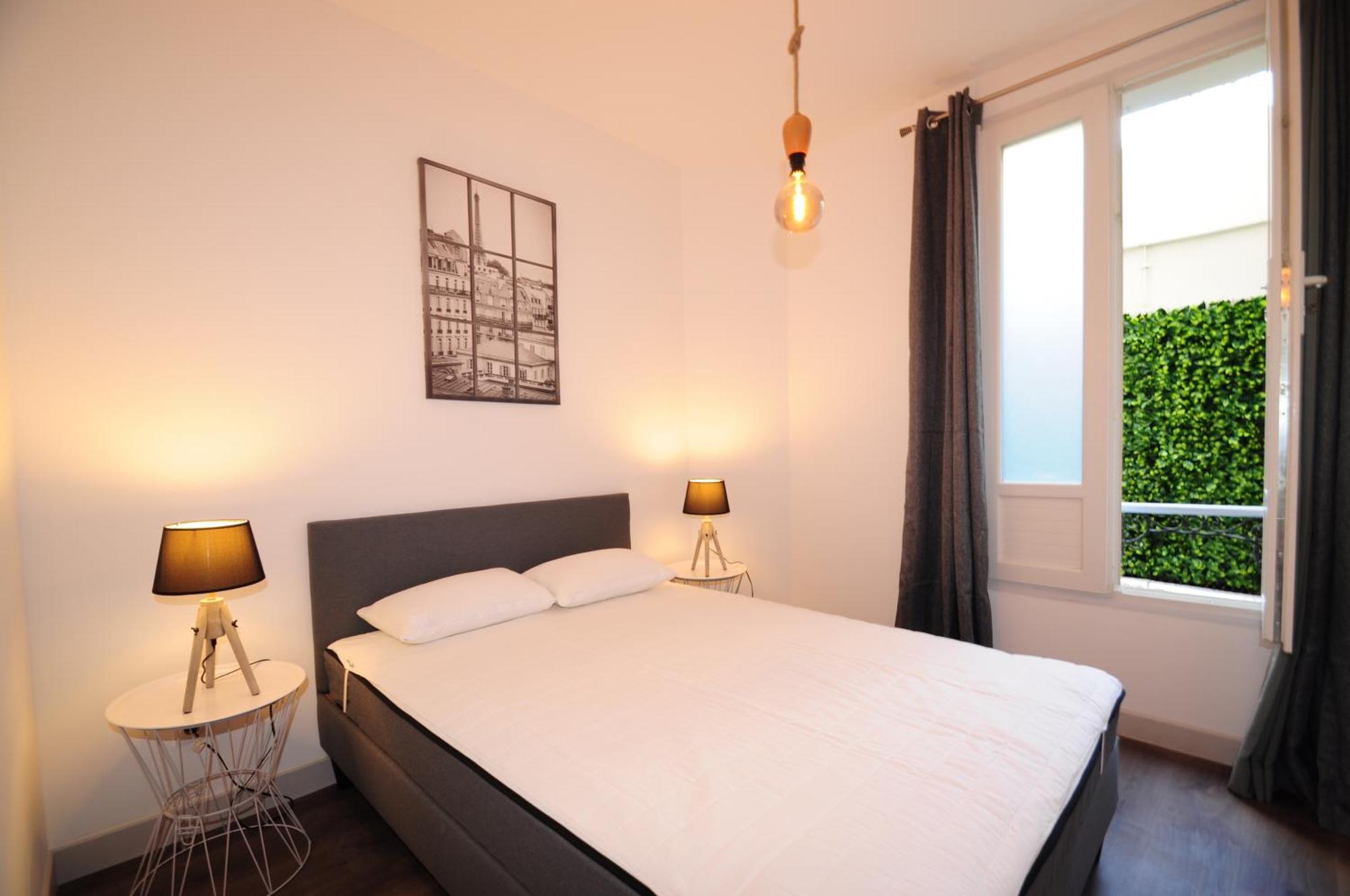 Les Trois Mai Apartment *