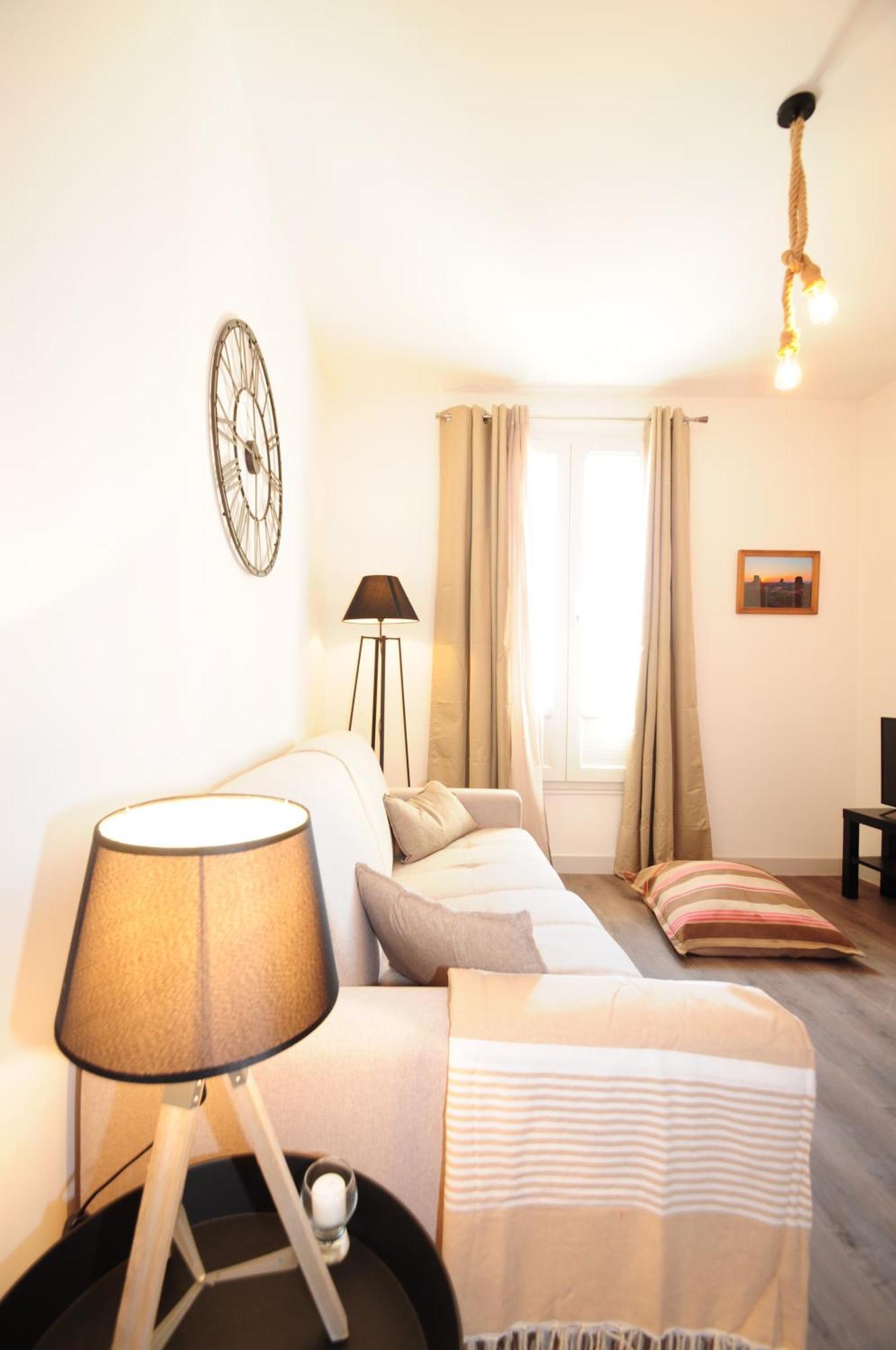 Les Trois Mai Apartment *