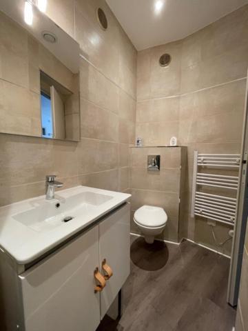 Les Trois Mai Apartment